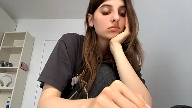 Snapshot of ActaedCottage chatting on 05.19.26 ActaedCottage online show from 05.19.26