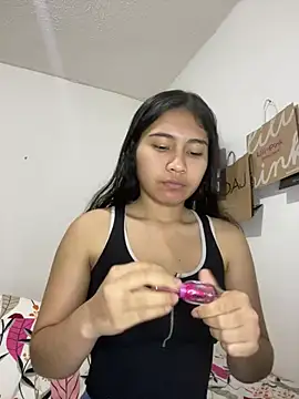 Xaannder online show from 07.24.26