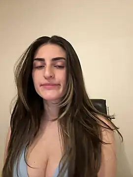 Snapshot of OliviaBaby- chatting on 05.18.26 OliviaBaby- online show from 05.18.26