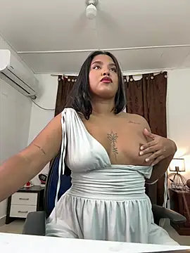 Snapshot of Just_lilah chatting on 05.21.26 Just lilah online show from 05.21.26