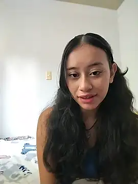 Snapshot of L0lita_Emi12 chatting on 05.23.26 L0lita Emi12 online show from 05.23.26