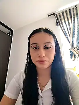 Snapshot of L0lita_Emi12 chatting on 07.14.26 L0lita Emi12 online show from 07.14.26