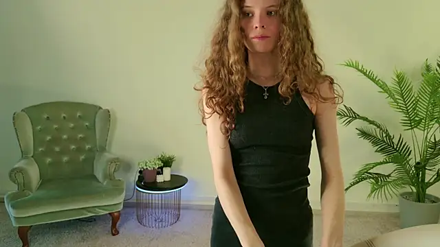 Mila Stain online show from 05.19.26