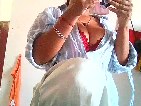 Snapshot of RubinaKhan6 chatting on 06.10.26 RubinaKhan6 online show from 06.10.26