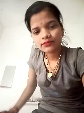 Snapshot of Student_garl_1 chatting on 05.05.26 Student garl 1 online show from 05.05.26