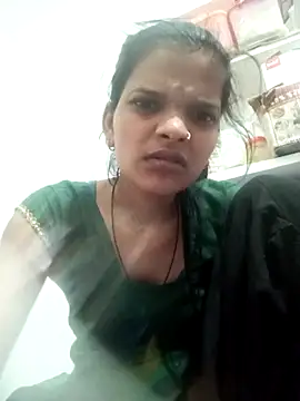 Snapshot of Student_garl_1 chatting on 05.08.26 Student garl 1 online show from 05.08.26