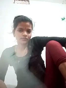 Snapshot of Student_garl_1 chatting on 05.12.26 Student garl 1 online show from 05.12.26