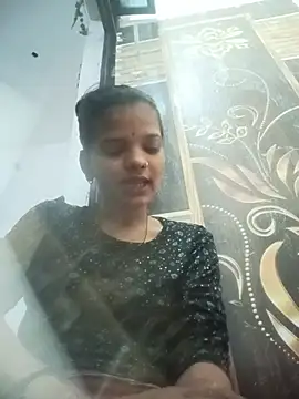 Snapshot of Student_garl_1 chatting on 05.28.26 Student garl 1 online show from 05.28.26