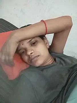 Snapshot of Student_garl_1 chatting on 05.29.26 Student garl 1 online show from 05.29.26