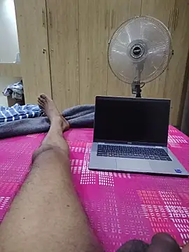 Snapshot of santhoshkannadaboy chatting on 05.16.26 santhoshkannadaboy online show from 05.16.26