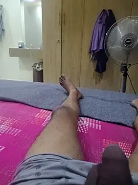Snapshot of santhoshkannadaboy chatting on 05.17.26 santhoshkannadaboy online show from 05.17.26