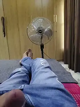 Snapshot of santhoshkannadaboy chatting on 05.22.26 santhoshkannadaboy online show from 05.22.26