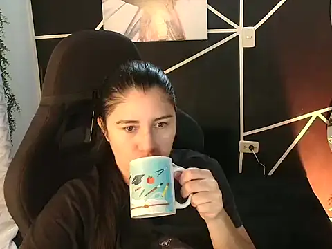 LUCYMILF SEXY online show from 05.13.26