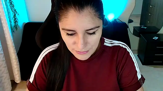 LUCYMILF SEXY online show from 05.21.26