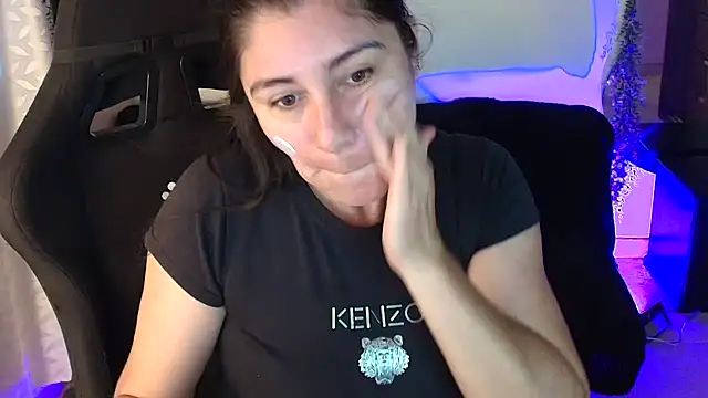 LUCYMILF SEXY online show from 05.24.26