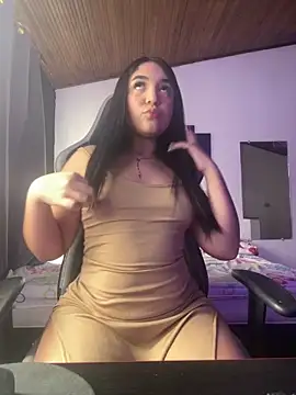 Snapshot of Sexy_miia1 chatting on 05.17.26 Sexy miia1 online show from 05.17.26