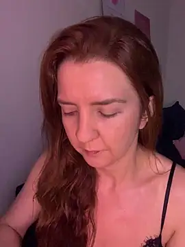 Snapshot of therealgingerr chatting on 05.11.26 therealgingerr online show from 05.11.26