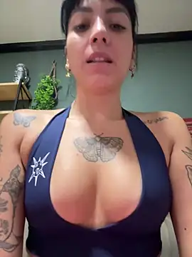 Snapshot of MartinadeCaxias chatting on 05.30.26 MartinadeCaxias online show from 05.30.26