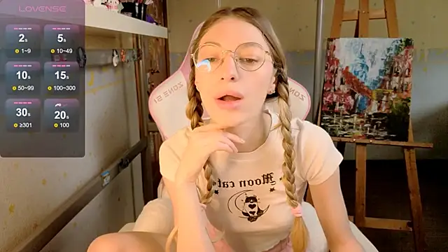 MiaMooonn online show from 05.20.26