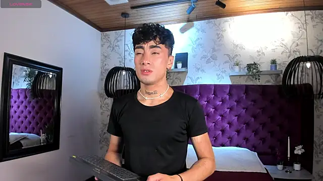 Snapshot of Spencerwhite_ chatting on 05.18.26 Spencerwhite online show from 05.18.26
