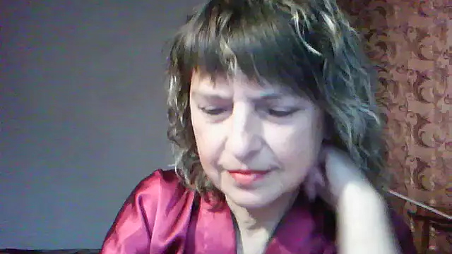 Snapshot of ElizabethGorden chatting on 05.13.26 ElizabethGorden online show from 05.13.26