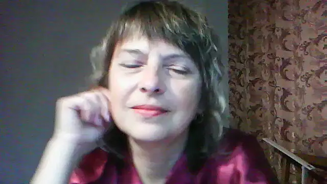 Snapshot of ElizabethGorden chatting on 05.18.26 ElizabethGorden online show from 05.18.26