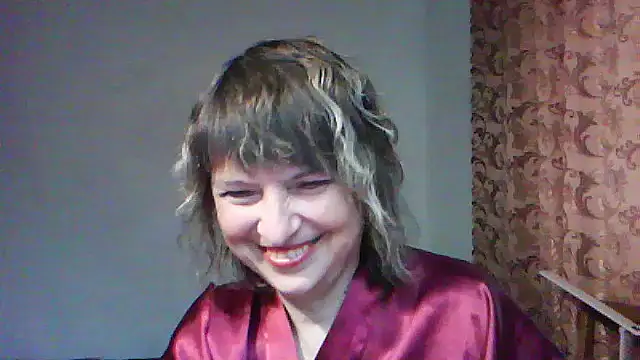 Snapshot of ElizabethGorden chatting on 05.18.26 ElizabethGorden online show from 05.18.26