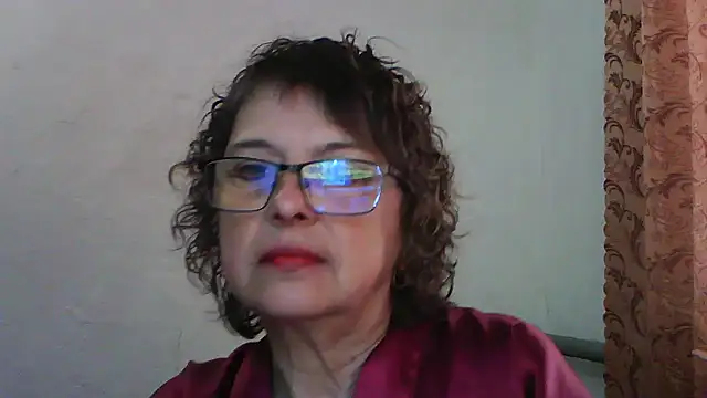 Snapshot of ElizabethGorden chatting on 05.29.26 ElizabethGorden online show from 05.29.26