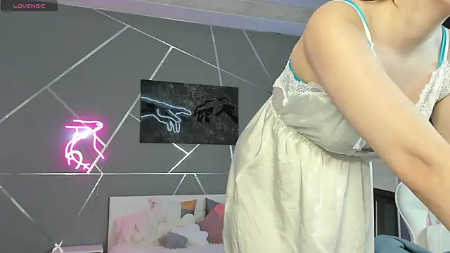 vanila girl online show from 05.13.26