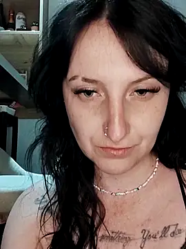 Snapshot of Goddessm00n1 chatting on 05.12.26 Goddessm00n1 online show from 05.12.26