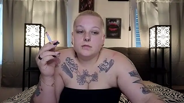 Lady Peggi online show from 05.15.26