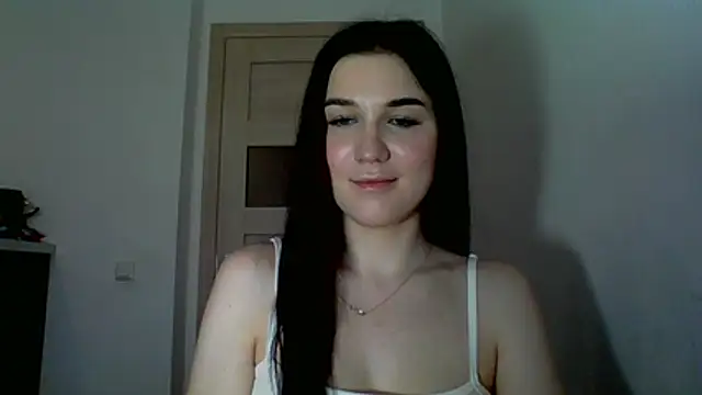 Snapshot of Katiee_Foxi chatting on 05.20.26 Katiee Foxi online show from 05.20.26