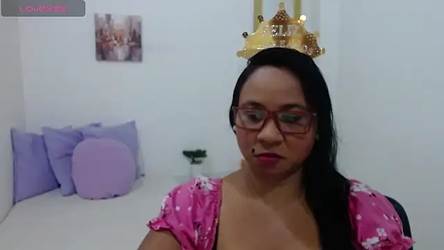 Scarlett Adams  online show from 05.13.26
