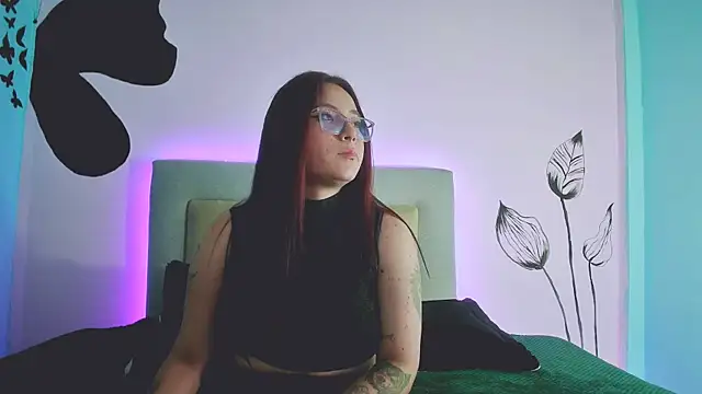 Snapshot of marita_ chatting on 06.17.26 marita online show from 06.17.26