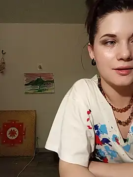 Snapshot of LunarVoltage chatting on 05.17.26 LunarVoltage online show from 05.17.26