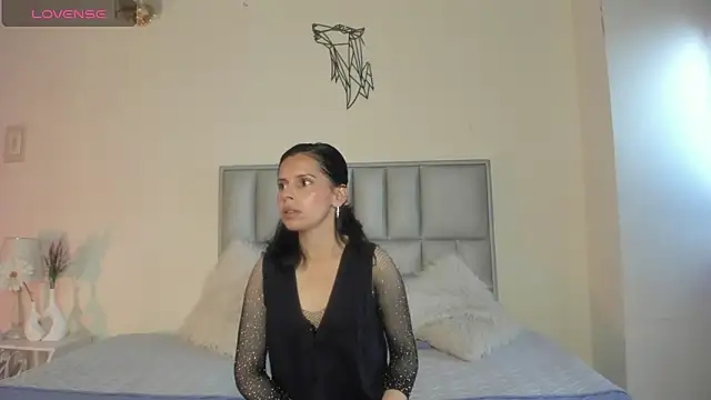 Snapshot of Shanttal_queen chatting on 05.07.26 Shanttal queen online show from 05.07.26