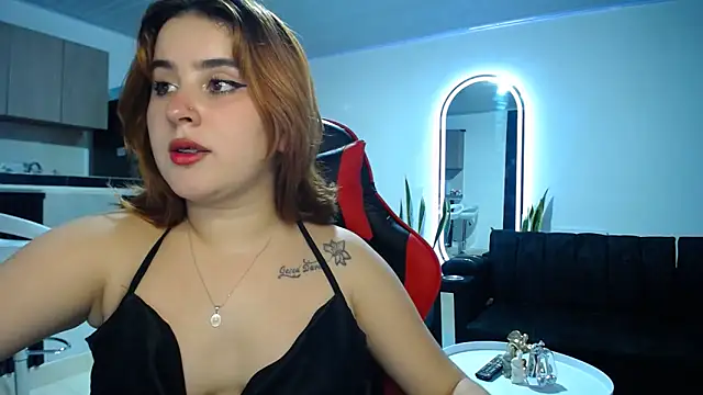 Snapshot of sweet_bella_29 chatting on 06.14.26 sweet bella 29 online show from 06.14.26