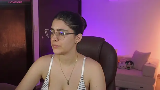 Snapshot of _Niah chatting on 05.20.26 Niah online show from 05.20.26