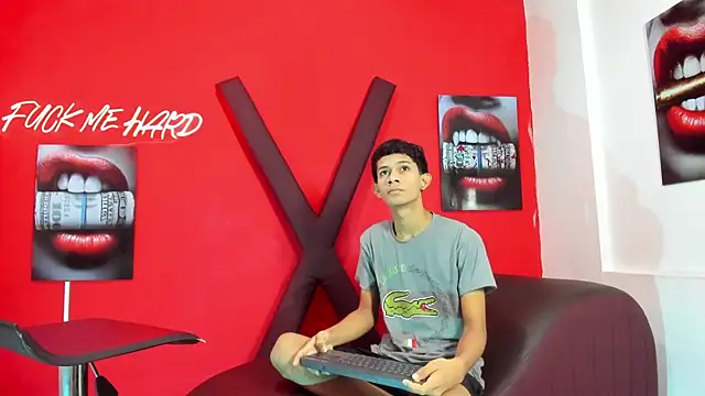 TWINKS BOYSX online show from 05.21.26