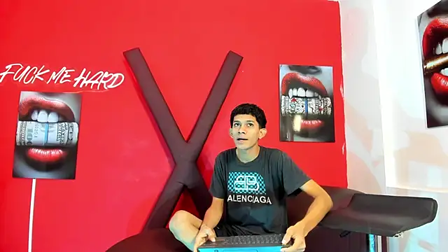 TWINKS BOYSX online show from 05.22.26