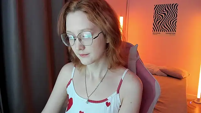 Snapshot of LunaTerry chatting on 05.16.26 LunaTerry online show from 05.16.26