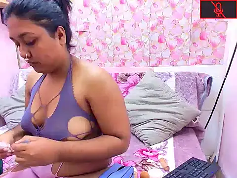 Snapshot of indianpoision69 chatting on 05.28.26 indianpoision69 online show from 05.28.26