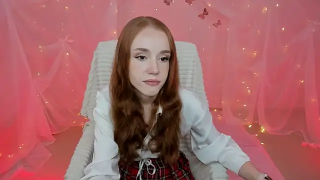 MilaSiren online show from 05.12.26