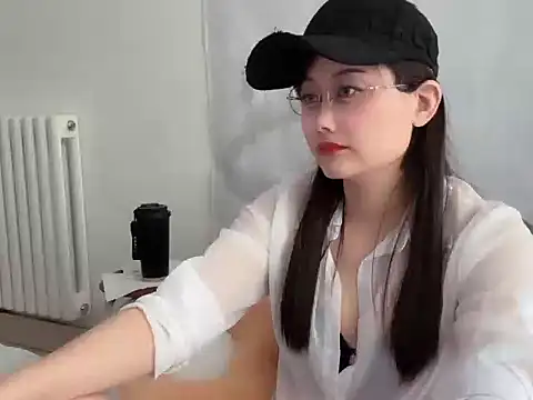 Naomi Z online show from 05.09.26