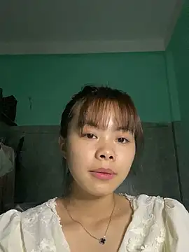 Snapshot of Cry_sexy chatting on 05.16.26 Cry sexy online show from 05.16.26