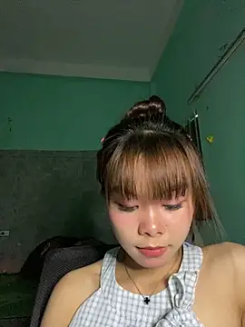 Snapshot of Cry_sexy chatting on 05.26.26 Cry sexy online show from 05.26.26
