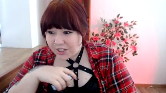 Snapshot of KarolinasHot chatting on 05.24.26 KarolinasHot online show from 05.24.26