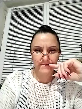 MillaMia45 online show from 05.13.26