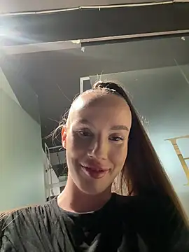 Snapshot of Jasmin_Glow chatting on 06.26.26 Jasmin Glow online show from 06.26.26