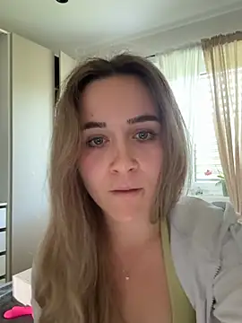 Snapshot of LillyStarr chatting on 05.21.26 LillyStarr online show from 05.21.26